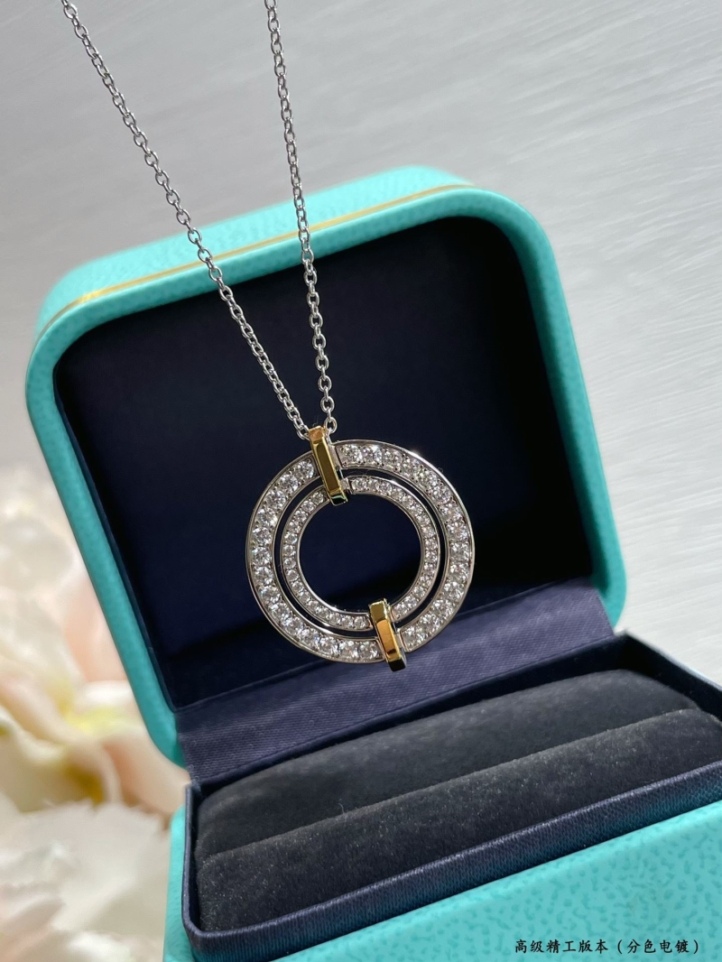 T*f*ny necklaces